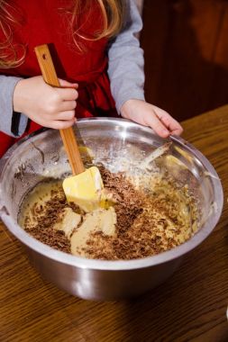 Festival kırmızı önlük Noel partisi yemek tatlı nane kek dekorasyon kız yeni yıl kırmızı önlük Şef şef pudra yağmurlama krema şeker peynir