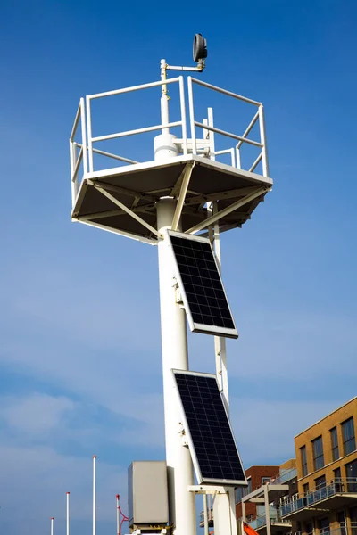 Panele Słoneczne Górze Latarni Transformacja Energii Słonecznej Beacon — Zdjęcie stockowe