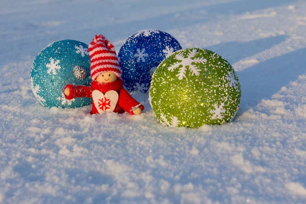  Işık tatil Noel. Yeni Yılınız Kutlu Olsun. Güzel, yeni yıl ağacı. 