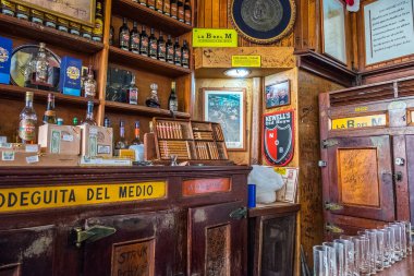 Küba. Havana. Bar La Bodeguita Del Medio. Ernest Miller Hemingway 'in en sevdiği yer.
