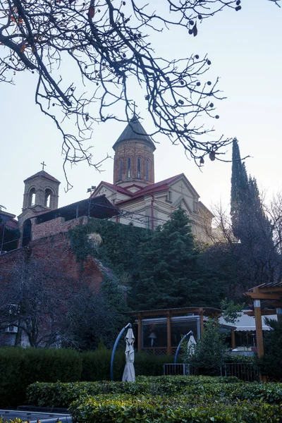 Georgia, Tiflis el Templo de todos los Santos al atardecer en una noche de invierno —  Fotos de Stock