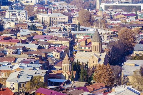 Panorama hivernal de Tbilissi depuis une vue aérienne — Photo