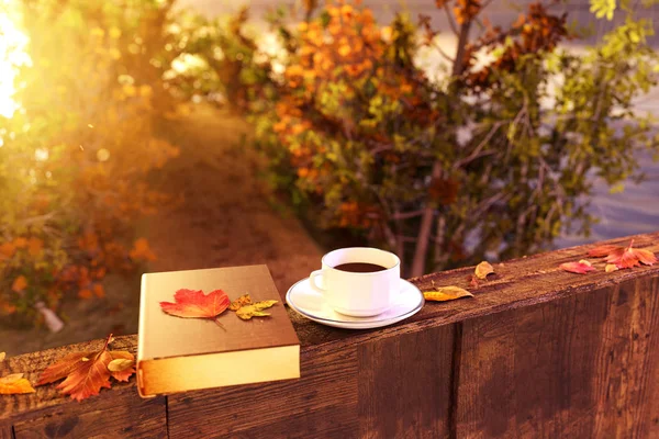 3d rendering of cup of coffee on wooden windowsill with leaves i — Stock Photo, Image