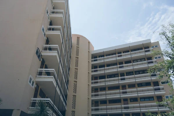 modern ve büyük apartman, İspanya