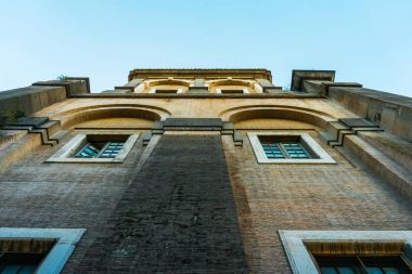 Roma, İtalya, tarihi binanın düşük açılı görünüş