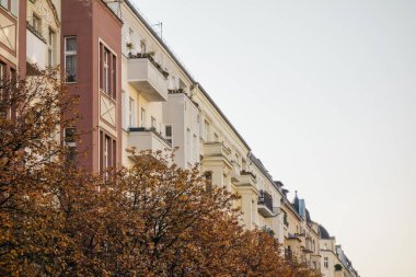 Sonbaharda Berlin 'de eski evler