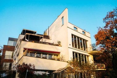 İnşa etmenin geleceksel mimarisi