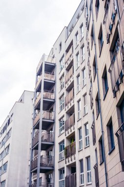 Modern binaların yüksek biçimlendirilmiş resmi