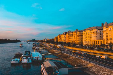 Budapeşte 'deki güzel Tuna Körfezi