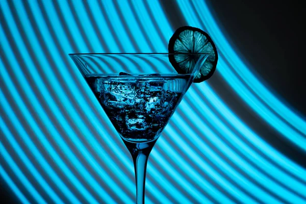 Glass Martini Ice Olives Neon Light — Stock Photo, Image