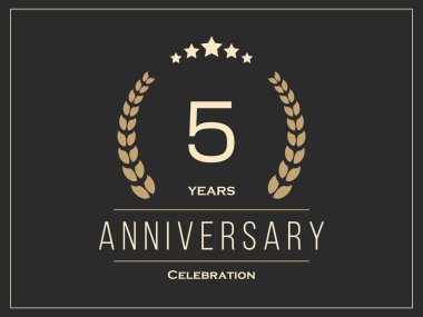 Beş yıl yıldönümü kutlama logo. 5 yıl dönümü logosu.