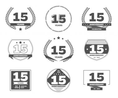 On beş yıl yıldönümü kutlama logo. 15th yıldönümü logo koleksiyonu.