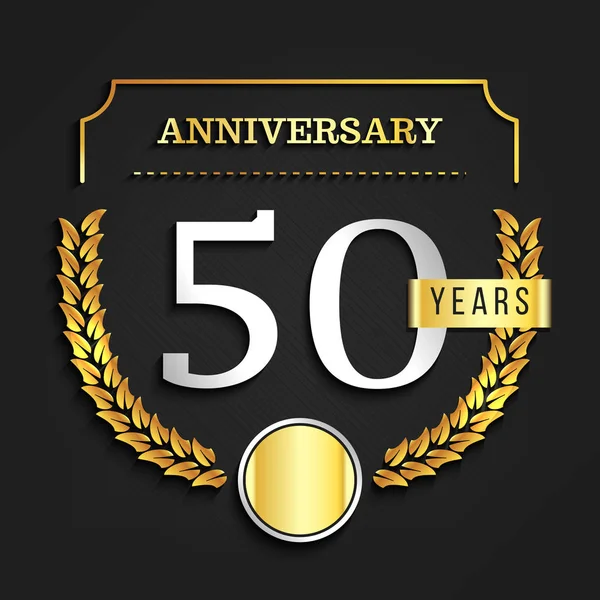 50-årsjubileum-logotypen med gyllene inslag. Vektorillustration. — Stock vektor