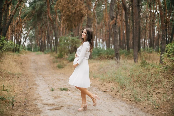 Beautiful Pregnant Girl Park — Stock Photo, Image