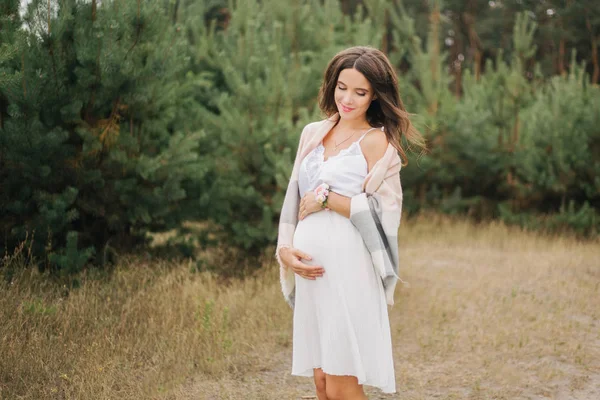 Beautiful Pregnant Girl Park — Stock Photo, Image