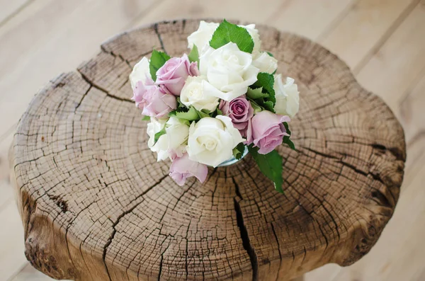 Flowers Vase Beautiful Roses Fragrant Home Cosiness — Stock Photo, Image