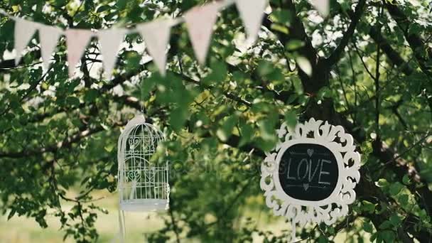 Decoração de casamento da cerimônia de casamento . — Vídeo de Stock