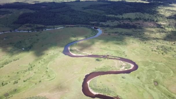 Політ Над Річковим Пейзажем Сонячний День — стокове відео