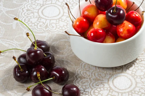 Cherry, fruit, berries, red, ripe, juicy , — стоковое фото