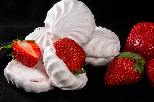 Snoep, marshmallow, fruit, aardbei, voedsel, wit, zoet, heerlijk, luchtig — Stockfoto