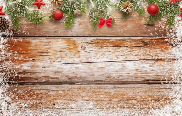 Immagine di sfondo di Natale. tavolo in legno con spazio libero per il testo — Foto Stock