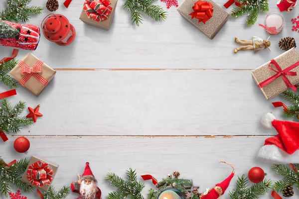Mesa Madeira Branca Com Decorações Natal Espaço Livre Meio Para — Fotografia de Stock