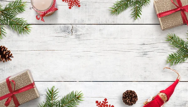 Fundo Natal Com Decorações Superfície Madeira Branca Copiar Espaço Meio — Fotografia de Stock