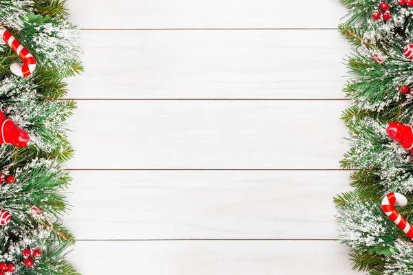 Decorações Árvore Natal Mesa Madeira Branca Copiar Espaço Meio Para — Fotografia de Stock