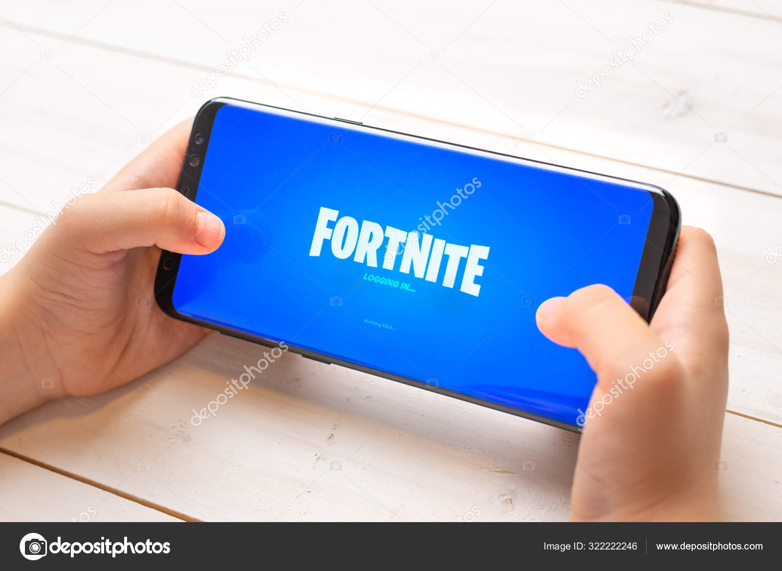 How to Play Fortnite on Samsung Smartphones