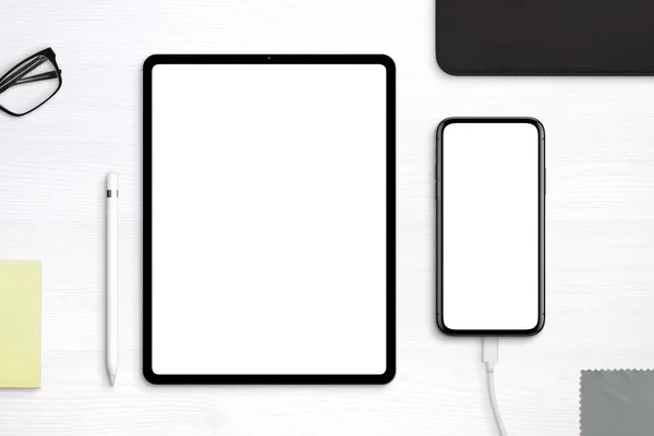 Tablet Phone Mockup Desk Top View Flat Lay Scene Separated — Stock Photo, Image