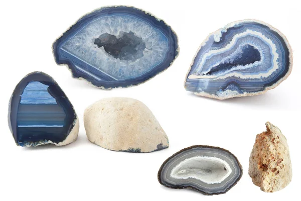 白色和蓝色的 geode 生产一节 — 图库照片