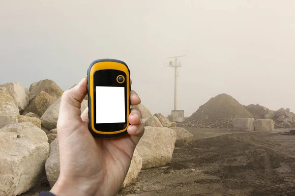 Die richtige Position innerhalb einer Baustelle über gps finden — Stockfoto