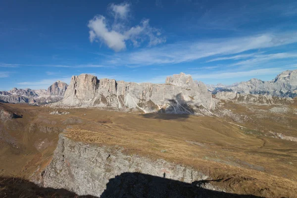 Wide view from the Mondeval top in Dolomites — Stock Photo, Image