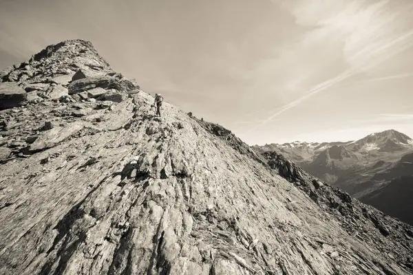 Lezení dlouho běžným způsobem na Grosser Moosstock v Ahrntal — Stock fotografie