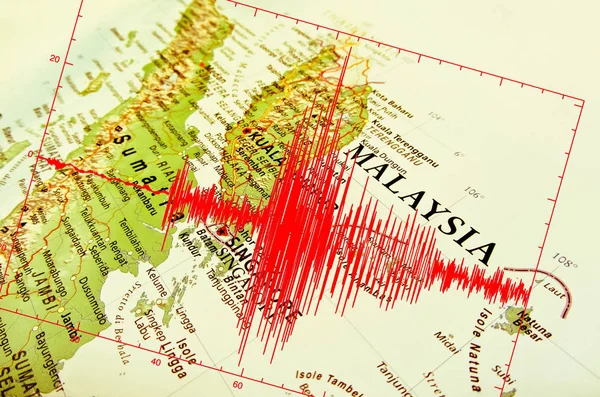 Onde sismique rouge sur la carte de Malaisie — Photo
