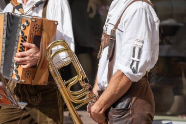 CHIUSA, İtalya - 16 Eylül 2017: Val Isarco 'da her eylül ayında yerel kutlama 