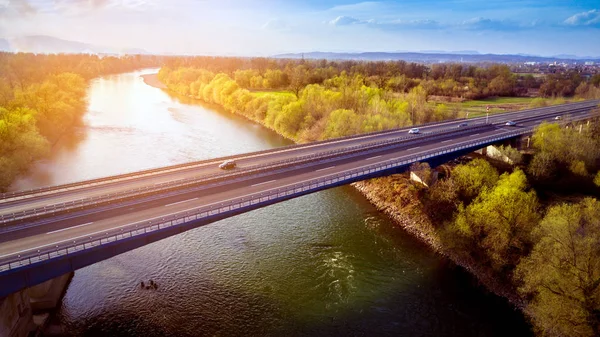 Köprü-nehir-Hırvatistan