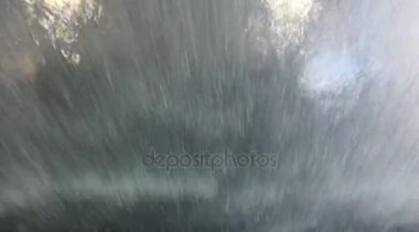 Araba yıkama arabanın içinden otomatik görünümü 