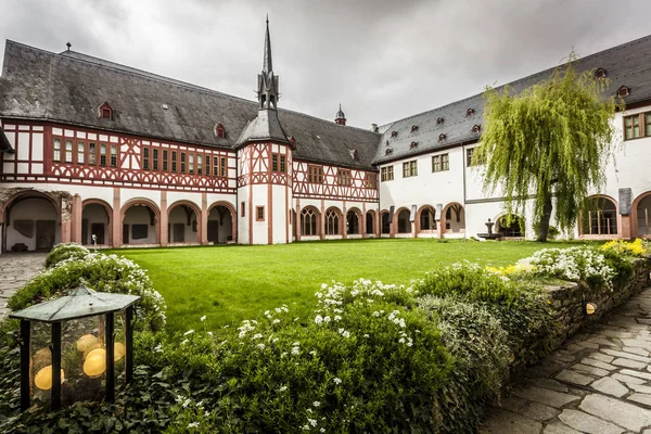 Cloister av kloster Eberbach Eltville am Rhein Rheingau han — Stockfoto