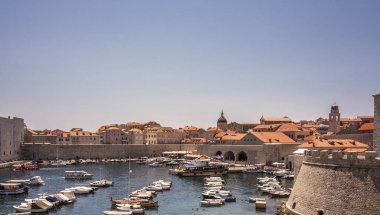 Dubrovnik eski şehir kale ve liman seyahat Hırvatistan 
