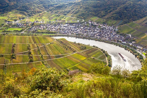 Otoño Moselle paisaje en Bremm Calmont región Alemania — Foto de Stock