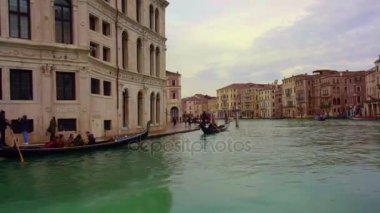 Venedik İtalya 09 Jan 2018: su tekne seyahat üzerinden Grand Canal ve günbatımı Venedik Mimarlık binaların görünümü görüntüleri tekne gezisine. Venezia Canal Grande Seyahat İtalya