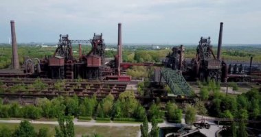 Endüstriyel kültür park peyzaj Duisburg Kuzey Ruhrgebiet Almanya uçak hava uçuş görünümünü 