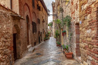 Volterra ortaçağ şehri Picturesque Tuscany Ital 'daki Sokak' a ev sahipliği yapıyor.