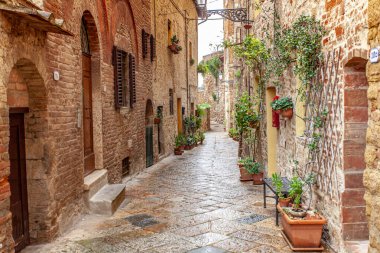 Volterra ortaçağ şehri Picturesque Tuscany Ital 'daki Sokak' a ev sahipliği yapıyor.