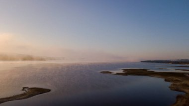 Montargil 'den sabah sisi Alentejo Doğa Rezervuarı 