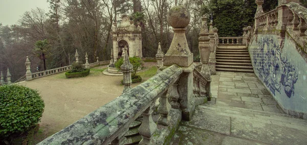 Парк і сходи бароко біля Святилища Носса Сенора душ Ре. — стокове фото