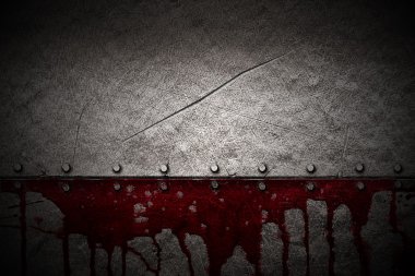 8 ayarlayın. Kanlı metal duvar