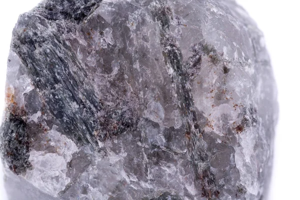 Macro piedra mineral Apatita sobre fondo blanco — Foto de Stock