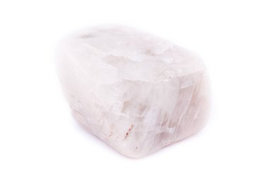 Makro mineral taş ay taşını beyaz arka plan üzerinde izole.